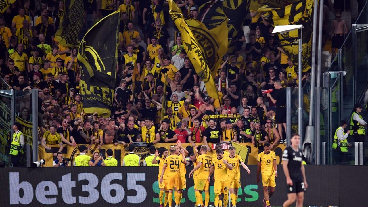 Borussia Dortmund lança iniciativa contra uso de celulares no estádio