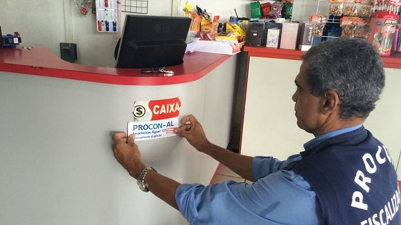Procon intensifica fiscalização em estabelecimentos no interior de Alagoas