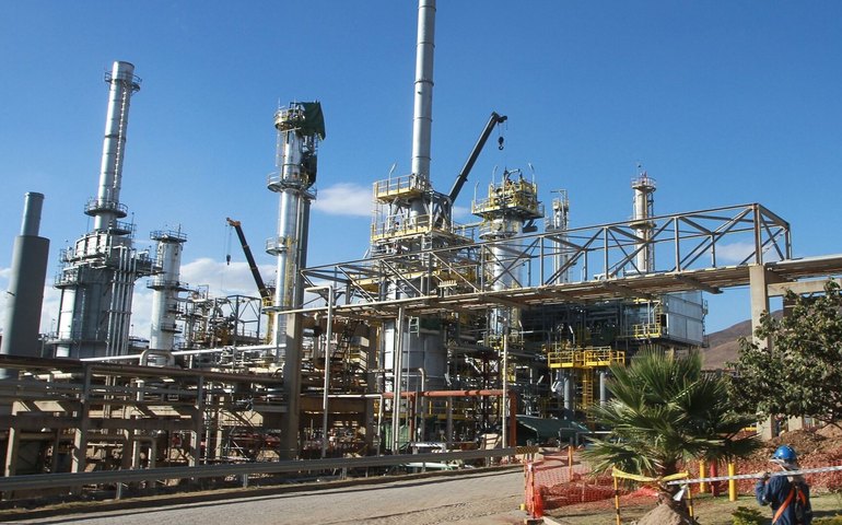 Empresa brasileira Fluxus e estatal boliviana YPFB assinam acordo para explorar petróleo na Bolívia