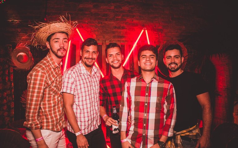 Arraiá da Santa dá inicio a festejos juninos em Maceió