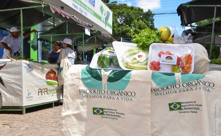 Feira de alimentos orgânicos de Pão de Açúcar comemora um ano de vendas à comunidade