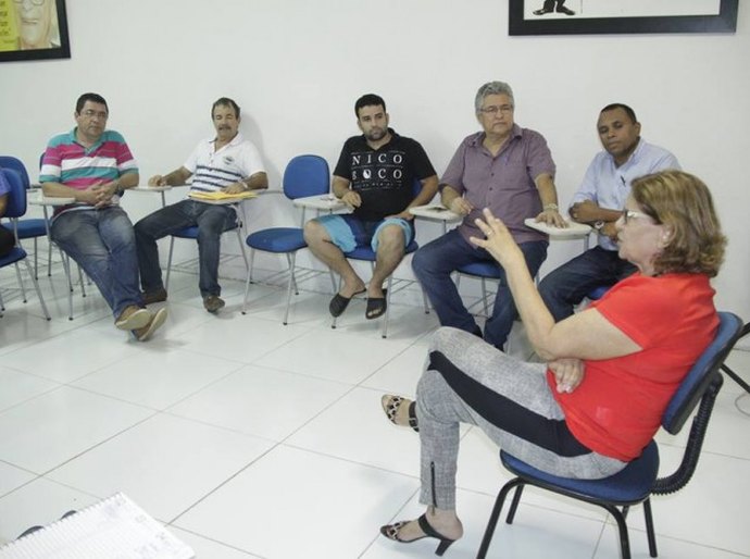 Eliza Alves se reúne com representantes da Aceril e da CDL de Rio Largo
