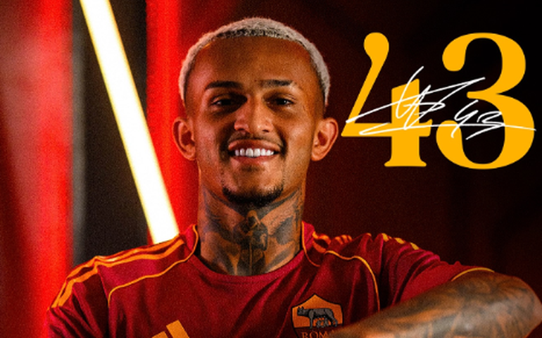 Wesley tem Cafu como exemplo para vencer na Itália e elogia torcida da Roma: 'Parece Flamengo'