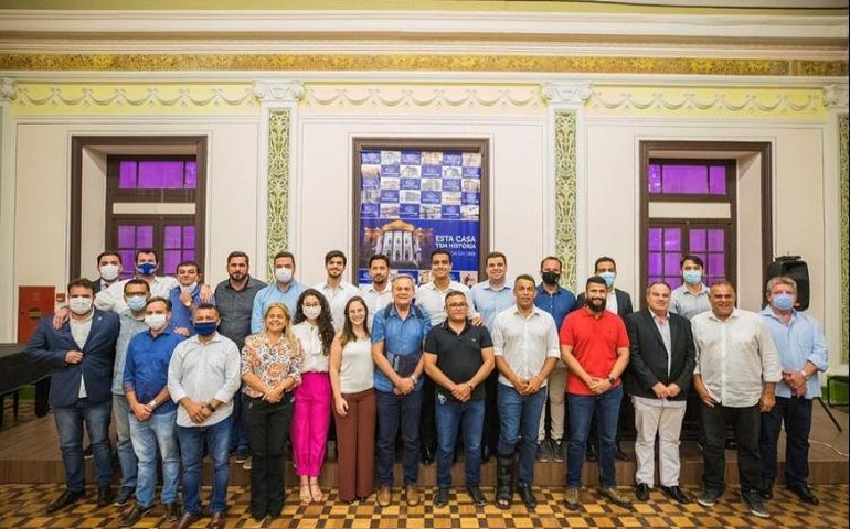 Leonardo Dias se reúne com vereadores e prefeito eleito e destaca debate propositivo