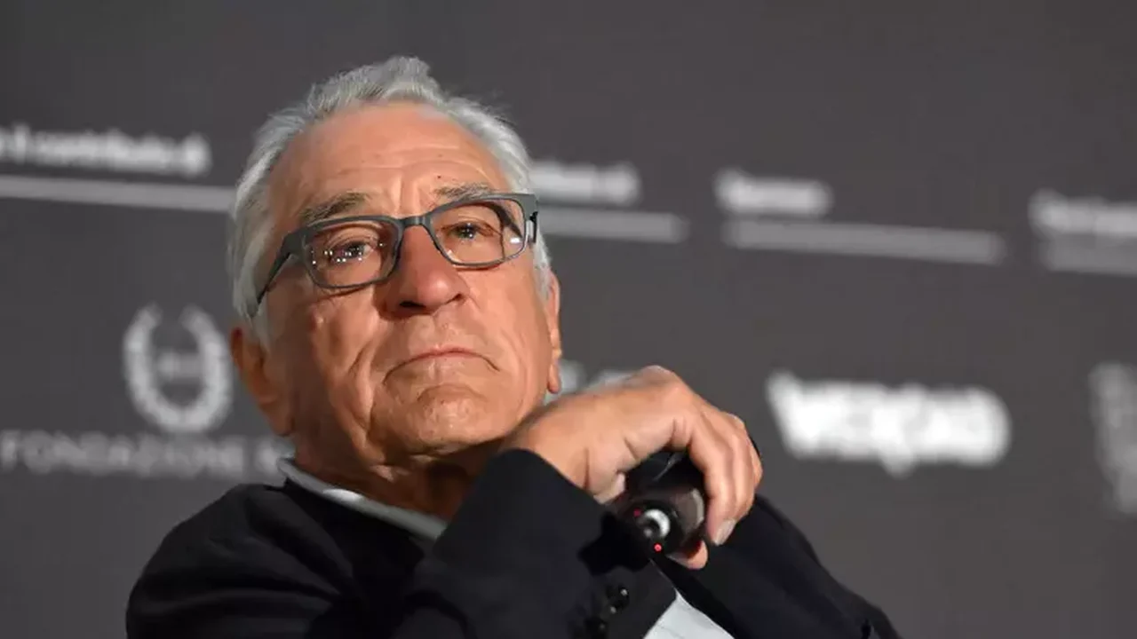 Robert De Niro apresenta versão restaurada de '1900', de Bertolucci, em Roma