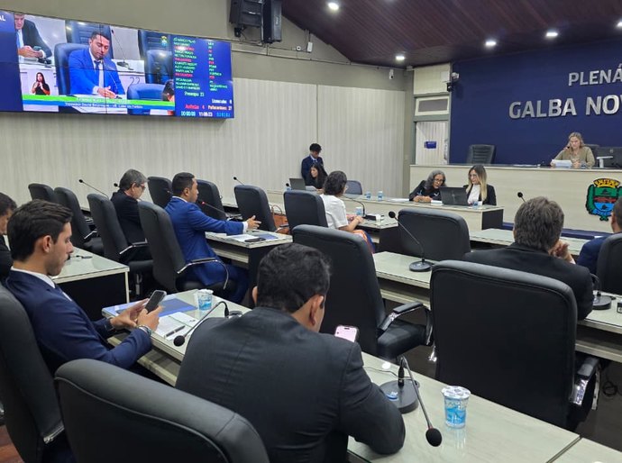 Vereadores debatem Plano Diretor, valorização da arbitragem de futebol e mobilidade urbana