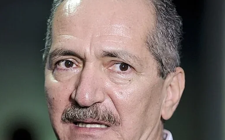 Justiça suspende expulsão de Aldo Rebelo provocada por João Caldas e determina retorno imediato ao partido