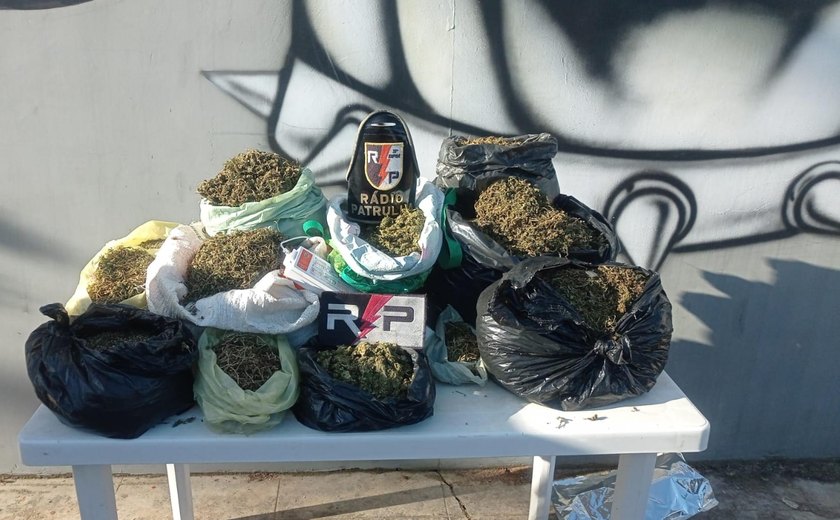 Polícia Militar apreende 21 quilos de maconha após denúncia em Arapiraca