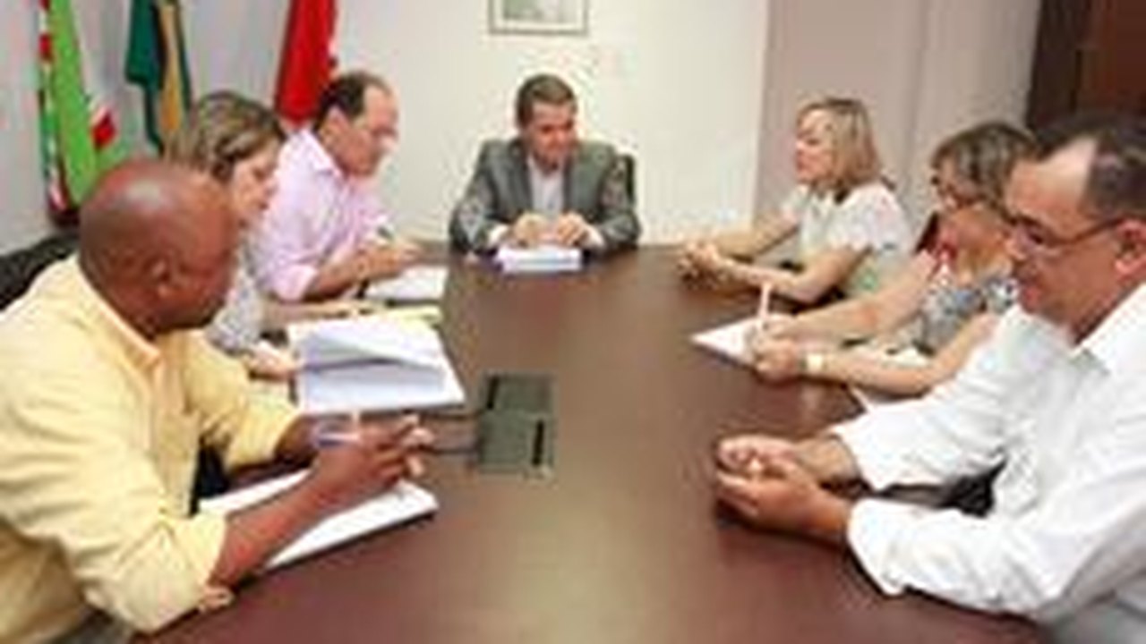Educação e Ifal firmam parceria para qualificação de servidores