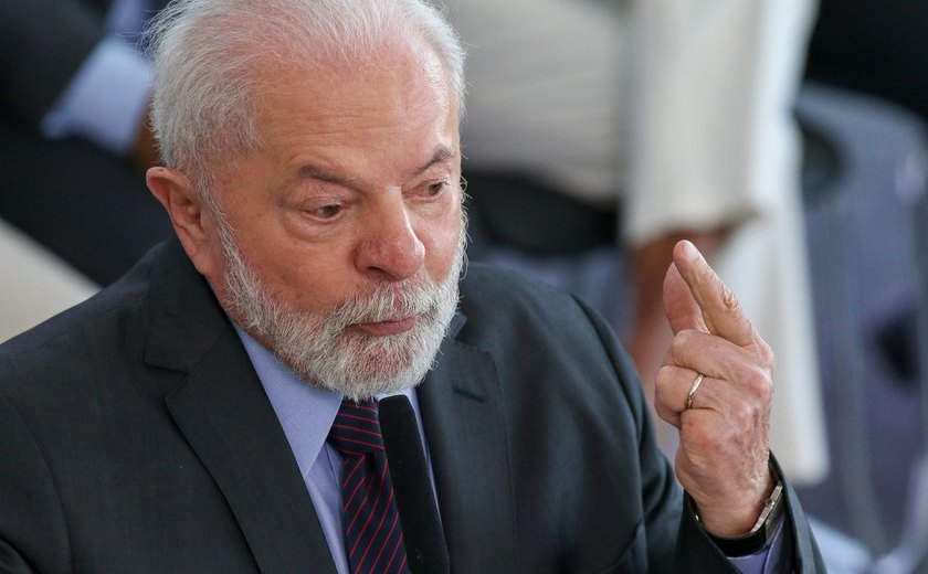 Lula afirma que presença de Putin seria importante na cúpula dos Brics