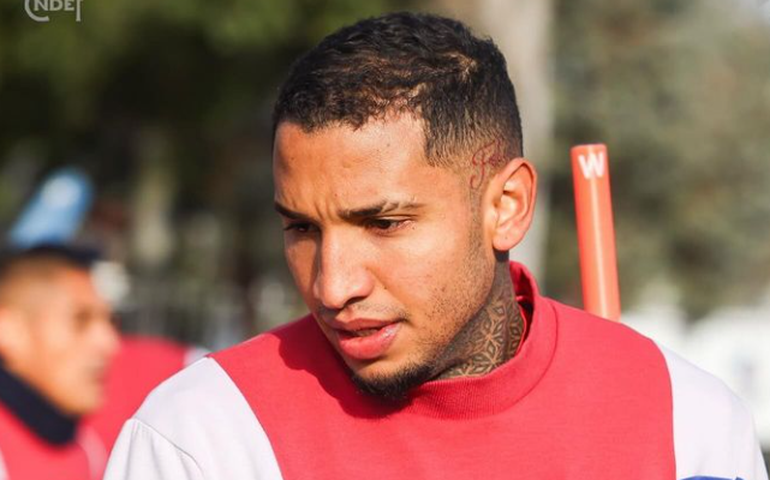 Internado, Izquierdo, do Nacional, está sob 'cuidados neurológicos intensivos' após parada cardíaca 