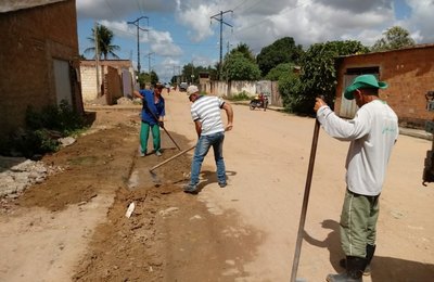 Prefeitura faz limpeza e desobstrução de galerias em bairros de Arapiraca