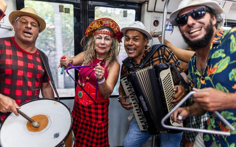 Forró no VLT abre temporada junina nos trilhos e fortalece tradição cultural em Maceió
