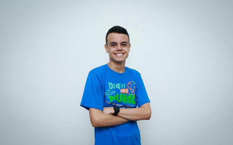 Daqui pra o Mundo: conheça os 18 estudantes de Alagoas que desembarcaram na histórica Colchester