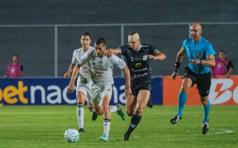 ASA é eliminado da Copa do Brasil e torcedores invadem gramado após derrota