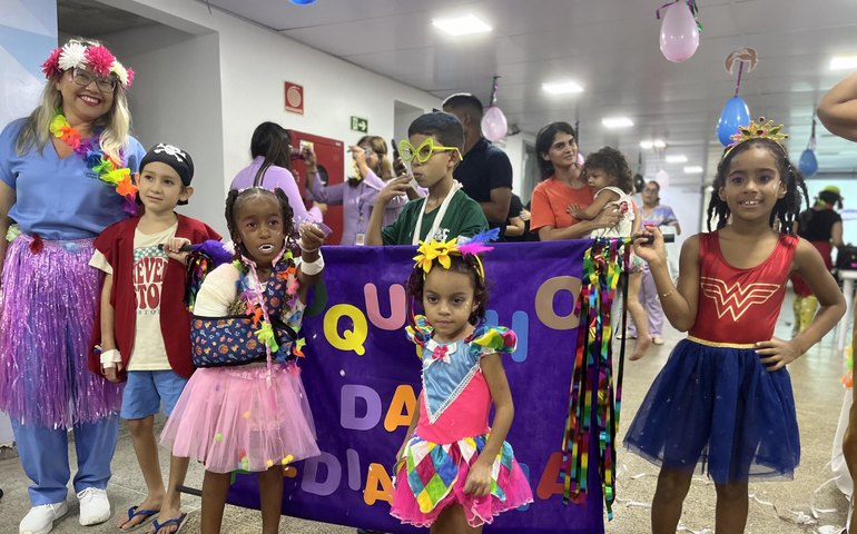 Bloquinho da Pediatria anima o carnaval das crianças no HGE