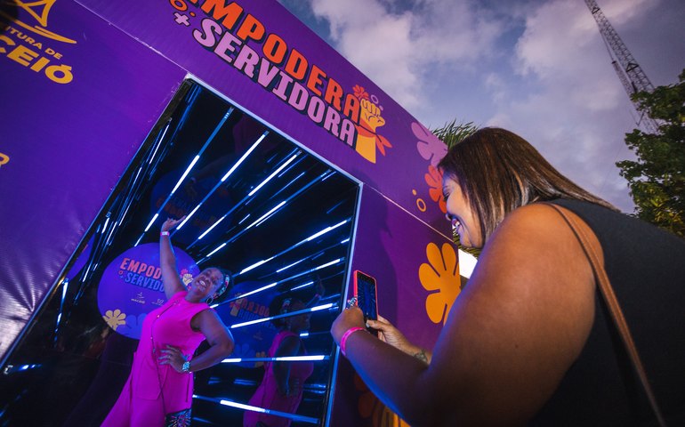 Prefeitura anuncia o Empodera Card durante evento que promoveu serviços de autoestima e a valorização do funcionalismo público