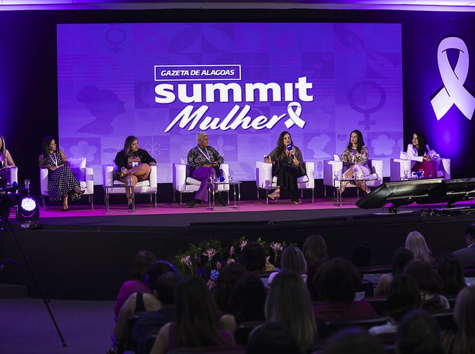 MPAL defende acolhimento e proteção integral às mulheres vítimas de violência no Gazeta Summit Mulher e em Seminário do Sesc