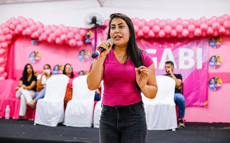 “Nós somos maioria, mas infelizmente não somos a voz da maioria” ressaltou Gabi Gonçalves sobre a participação de mulheres na política