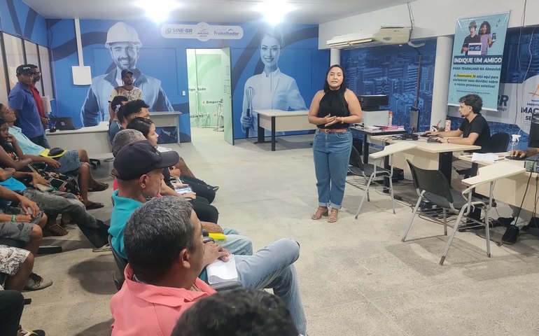 Usuários do Centro Pop participam de seleção para vagas de empregos