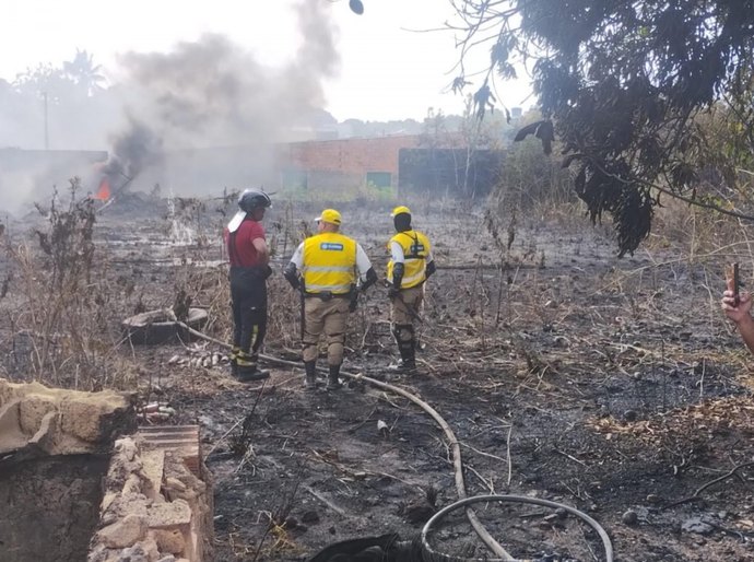 Ronda no Bairro atua em apoio ao combate a incêndio de grandes proporções em Rio Largo