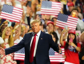 Trump disse que faria campanha em estados decisivos para as eleições de meio de mandato. Em vez disso, ele está começando em estados profundamente republicanos.