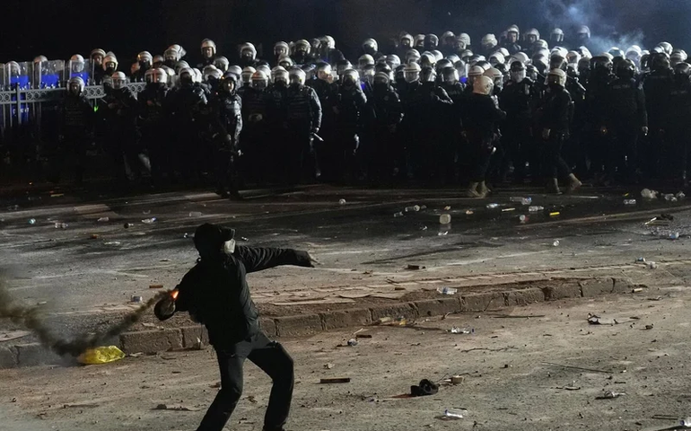 Giro internacional: protestos massivos na Turquia entram no sexto dia