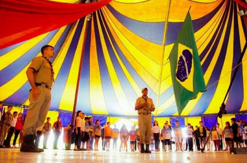 Atividades de escotismo serão realizadas na Escola Municipal de Circo