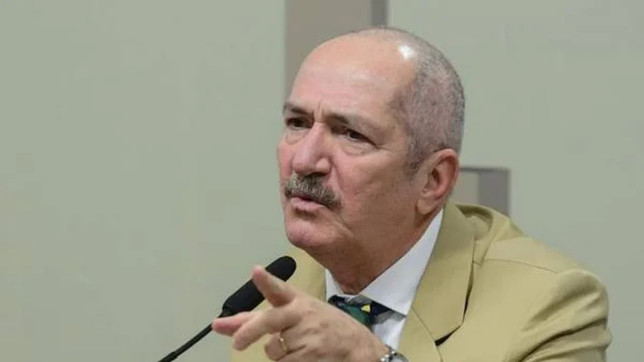 Aldo Rebelo é anunciado como coordenador de campanha presidencial de Caiado