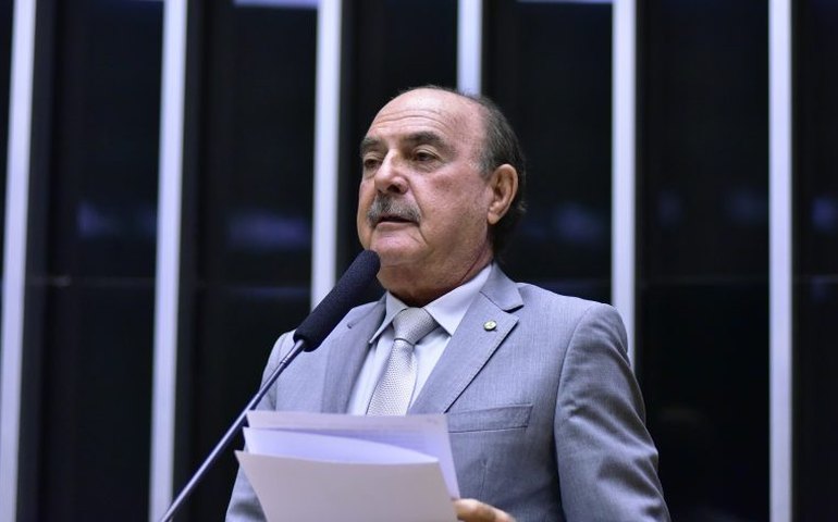 Comissão aprova criminalização do bullying e plano para combater violência nas escolas