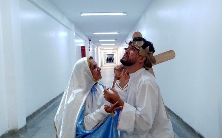 Fé e emoção marcam programação de Páscoa no Hospital de Emergência do Agreste