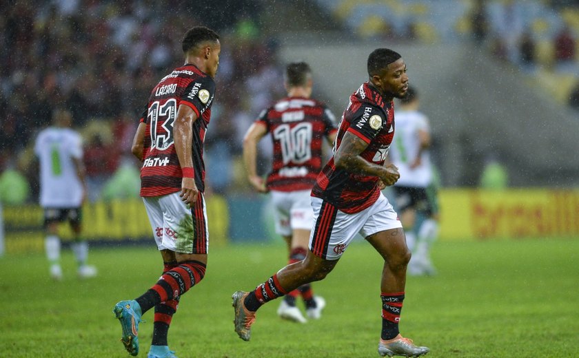 Flamengo bate América-MG com gol do alagoano Marinho e alivia a pressão
