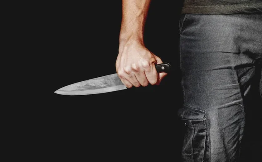 Suspeito é capturado com faca após ter tentado matar homem em Palmeira dos Índios