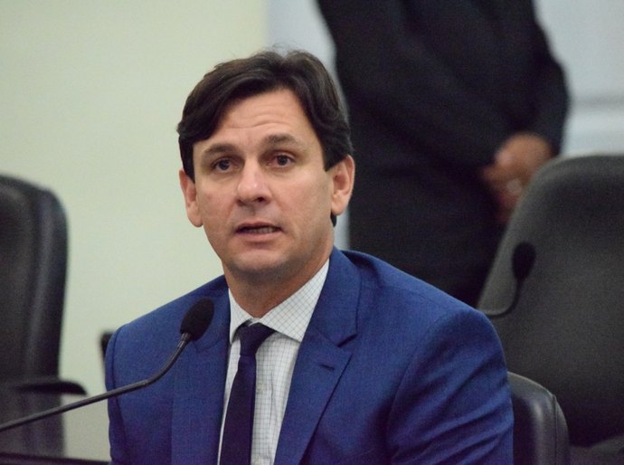 Davi Maia cobra investimentos na cadeia produtiva do sururu
