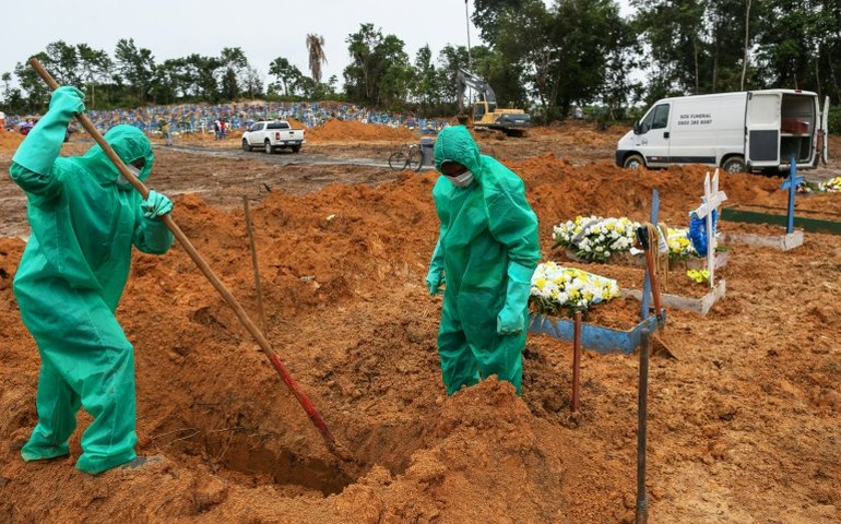 Órgão dos EUA prevê 90 mil óbitos no Brasil