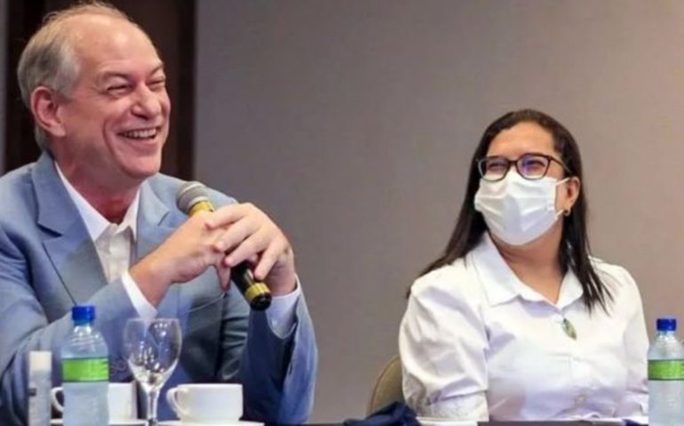 Ciro escolhe Ana Paula Matos, vice-prefeita de Salvador, como candidata a vice