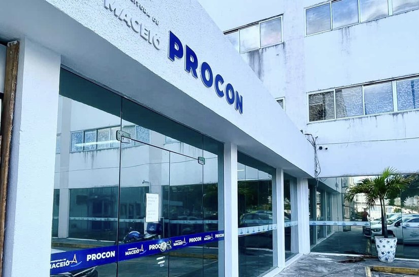 Procon Maceió notifica BRK e Casal por irregularidades no abastecimento em residenciais
