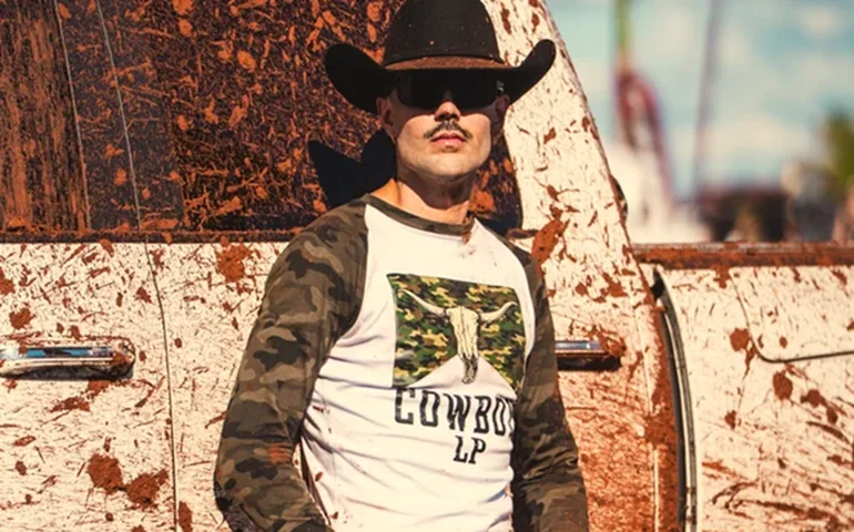 Luan Pereira aposta em mistura de sertanejo e funk no single “Senta Pro Country”