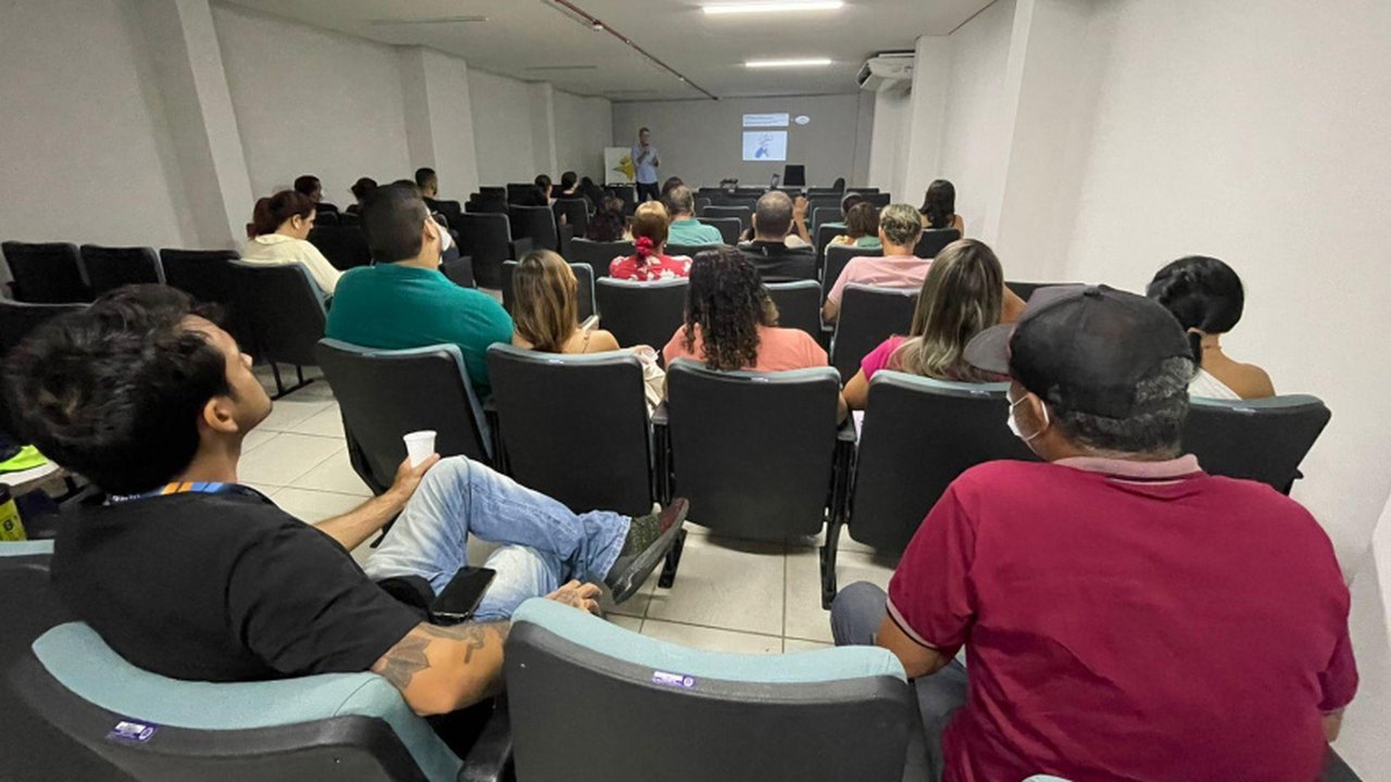 Saúde promove palestra sobre importância do exercício físico no tratamento de doenças