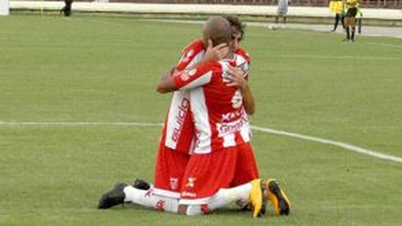 CRB vence CEO por 5 a 0 e só depende de si para se classificar