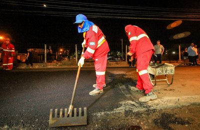 Prefeitura executa obras de recapeamento em Jaraguá