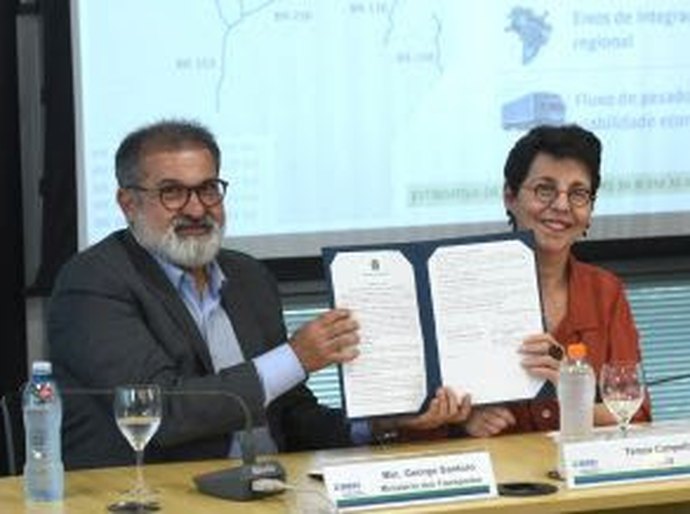 BNDES e Transportes assinam contrato para estruturar concessão em 3.137 km de rodovias