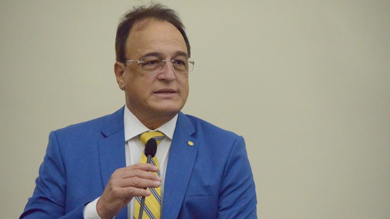 Deputado Galba Novaes solicitará pagamento do 13° salário de servidores no dia do aniversário