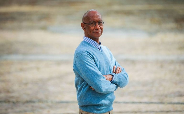 &#8216;O Plantador de Abóboras&#8217;, do timorense Luís Cardoso, vence o Prêmio Oceanos 2021