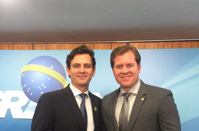 Marcelo Beltrão participa da posse do ministro do Turismo Marx Beltrão