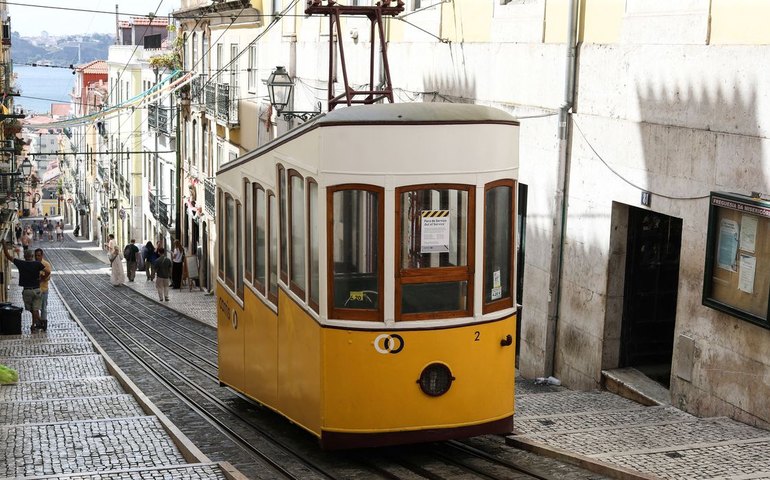 Portugueses vão às urnas neste domingo para eleger novo presidente