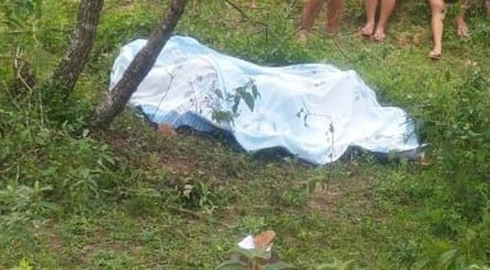 Corpo de homem foi encontrado em Macambira ao lado de bilhete. / Foto: Imagem: Reprodução/TV Atalaia