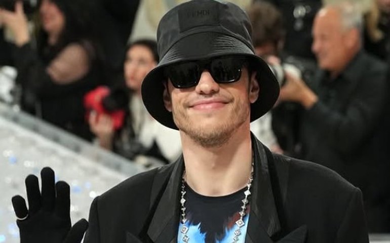 Pete Davidson comenta sobre remoção de tatuagens e revela quais pretende manter