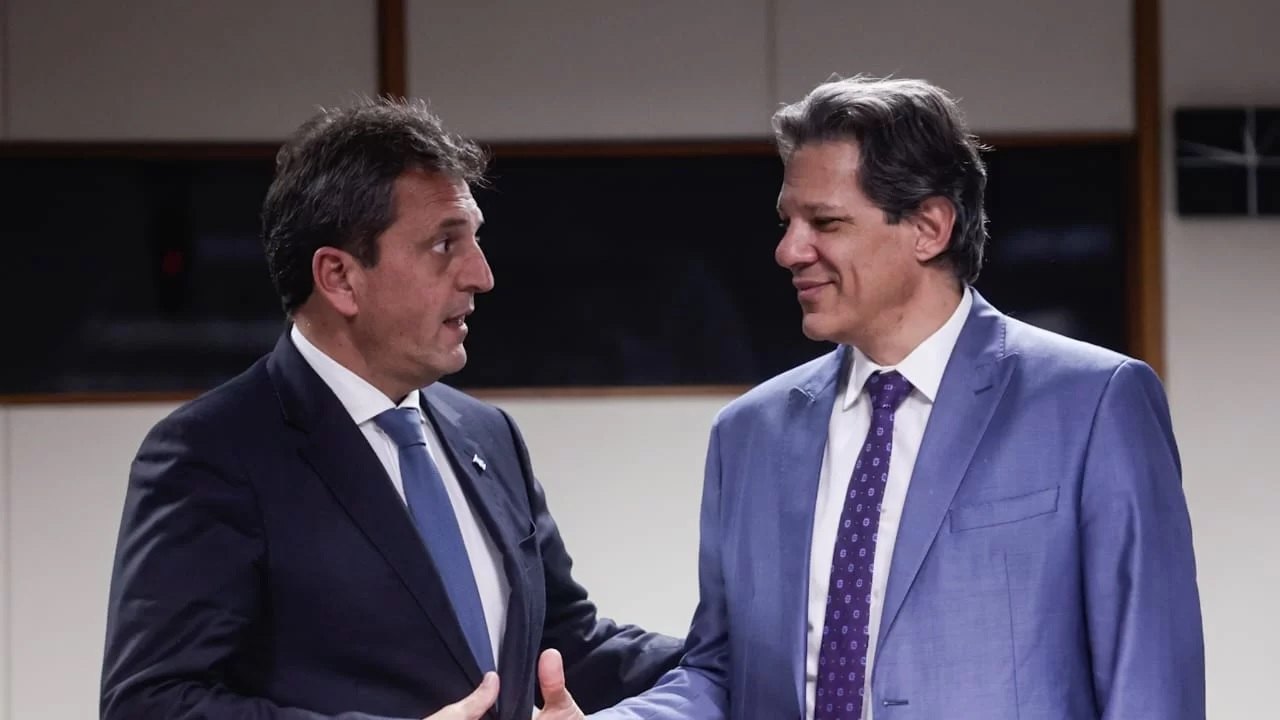 Brasil costura garantia de US$ 600 milhões a exportações para a Argentina via banco multilareal