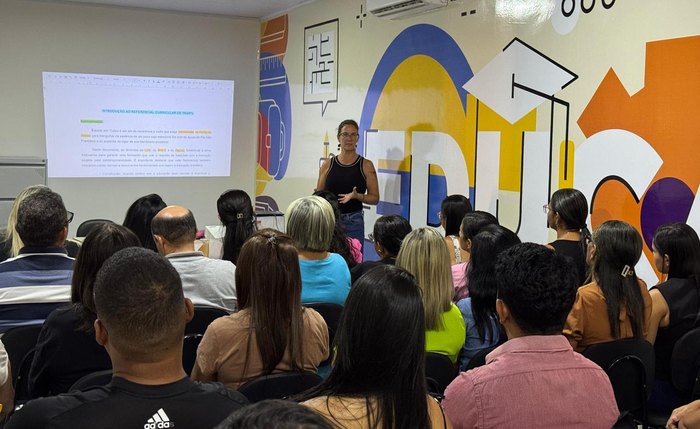 Secretaria Municipal de Educação reuniu gestores e educadores